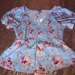 Blue floral top